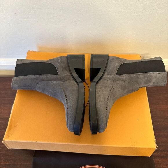 TOD’S Gray  Women's Tronchetto Ankle  suede Boots size US 5 1/2, new - Picture 8 of 11